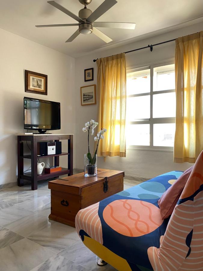 Apartament Alboran *